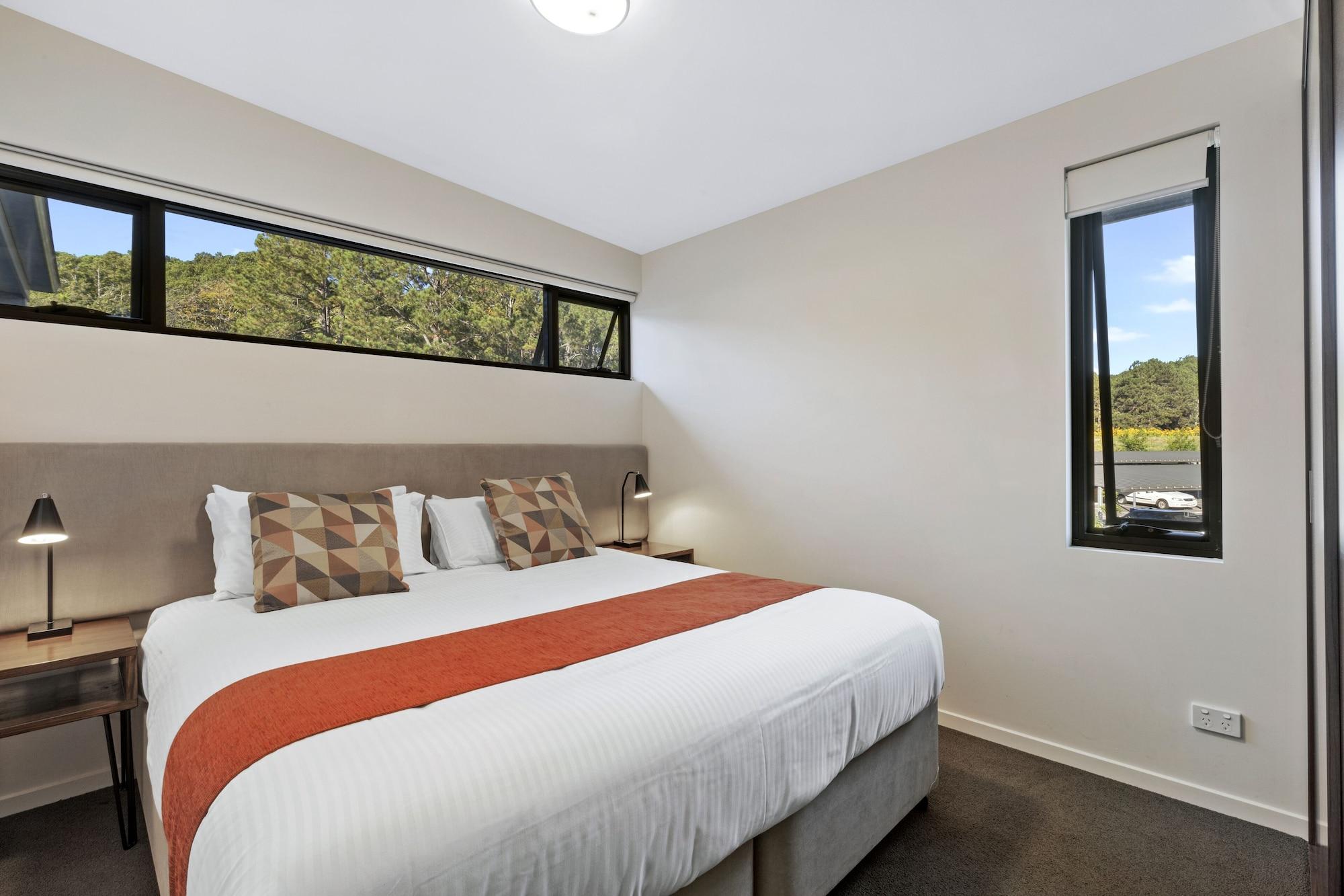 Altitude On Montville Exteriér fotografie A bedroom at the hotel